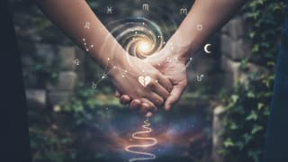 Astrologie Beratung und Beziehungsprobleme: Hilfe oder Risiko?