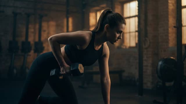 Wirtualna trenerka fitness AI