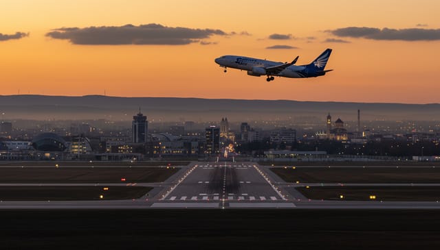 Loty do Prisztiny: brutalna prawda, ukryte koszty i strategie, które zmieniają grę