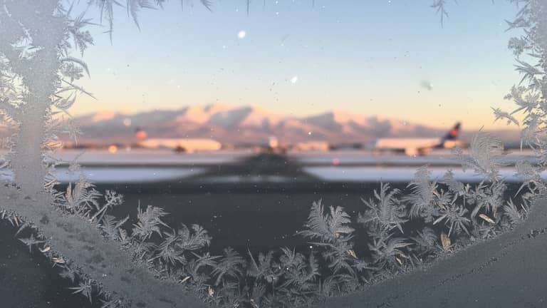 How Airlines Manipulate Cheap Winter Flight Prices in Winter Travel