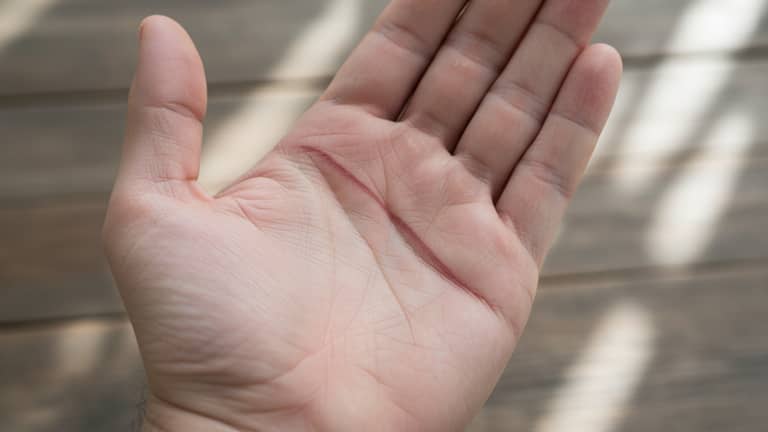 Co oznacza linia życia naprawdę – mit, psychologia czy dane?