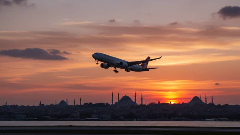 Flights From Istanbul Are Broken — This Is the Smarter Way to Book