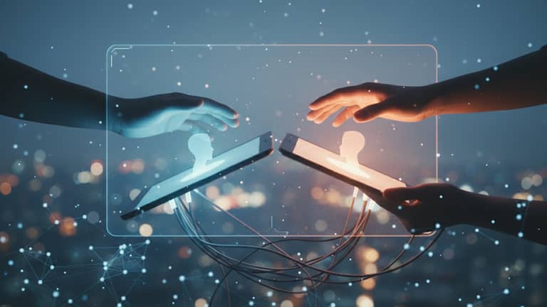 Virtuelle Beziehung 2026: Chancen und Risiken Digitaler Nähe mit KI