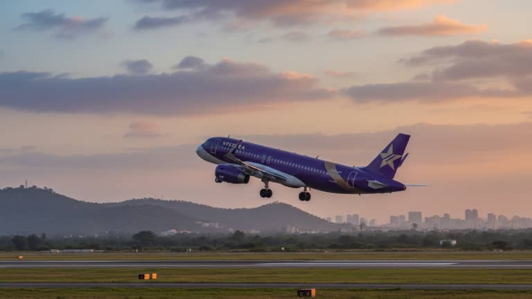 Vistara Flights Decoded: Smarter Booking, Real Risks, Hidden Wins