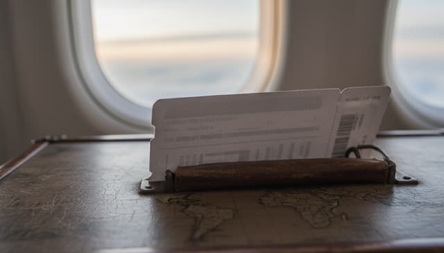 Boarding pass krok po kroku: jak go zdobyć i wykorzystać podczas lotu