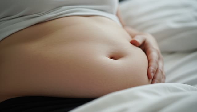 Dur brzuszny: objawy, przyczyny i metody leczenia