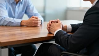 Jak odpowiadać na trudne pytania na rozmowie kwalifikacyjnej: praktyczny przewodnik