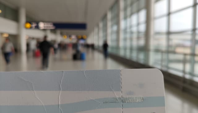 Karta pokładowa: jak działa i co warto o niej wiedzieć