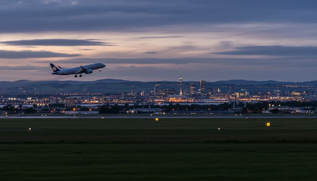 Loty do Glasgow: praktyczny przewodnik dla podróżujących w 2024 roku