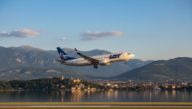 Loty Polska Ochryda: praktyczny przewodnik po połączeniach lotniczych