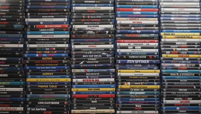 Complete guide to building and organizing movie collections