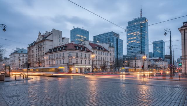 Noclegi w centrum Warszawy: praktyczny przewodnik po najlepszych ofertach