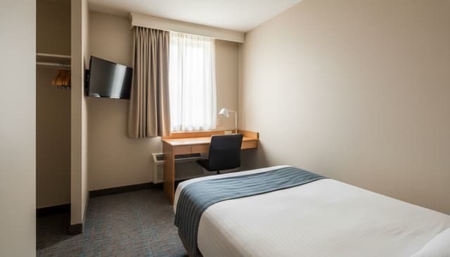 Przewodnik po pokoju economy: co warto wiedzieć przed rezerwacją