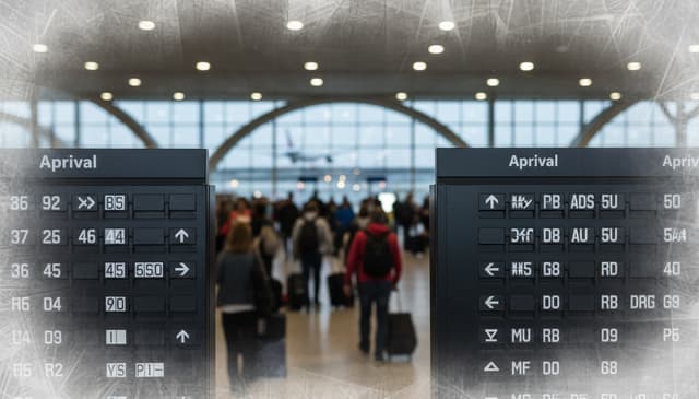 Tablica przylotów: jak korzystać i co warto wiedzieć przed podróżą